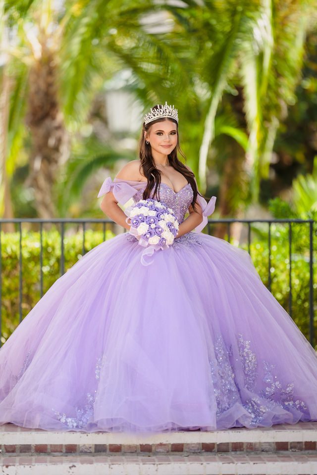 Grace, beauty, and tradition! A stunning Quinceañera portrait capturing the elegance, joy, and timeless charm of this special milestone. A celebration of culture and coming of age, beautifully preserved in photography. #QuinceañeraPhotography #QuinceañeraPortrait #Sweet15 #TimelessElegance #ComingOfAge #LatinaBeauty